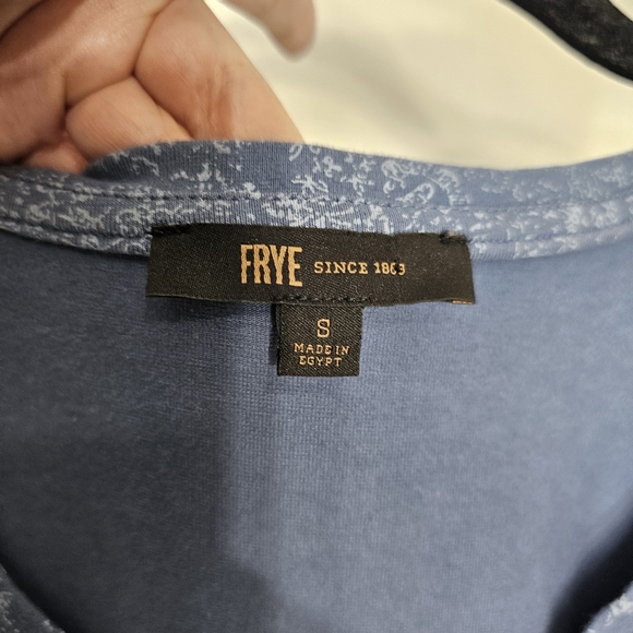 Frye Mini Tiered Sleeveless Shift Dress in Faded Bandana Blue - Picture 3 of 10